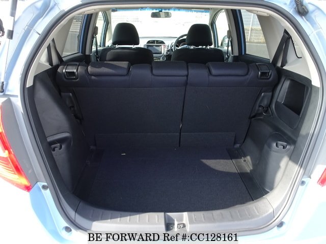
								2013 HONDA FIT 13G SMART SELECTION full									