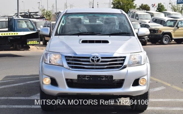2014 TOYOTA HILUX