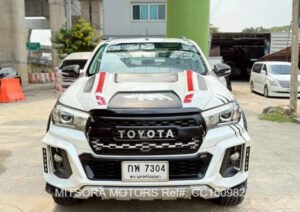 2015 TOYOTA HILUX 2.8