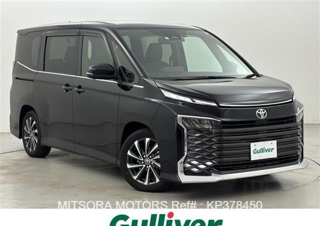2023 TOYOTA VOXY