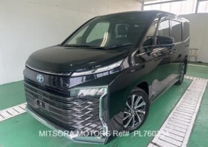 2025 TOYOTA VOXY
