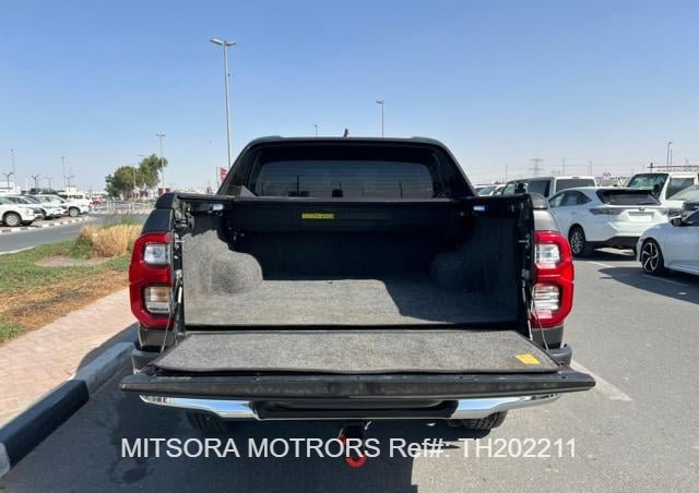 
								2022 TOYOTA HILUX full									