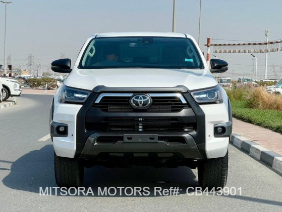 2023 TOYOTA HILUX