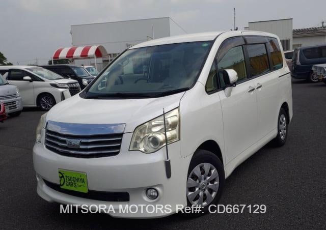 2012 TOYOTA NOAH