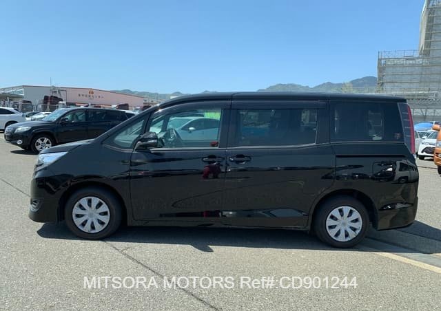 
								2017 TOYOTA NOAH X full									