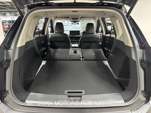 
								2023 NISSAN X-TRAIL G full									