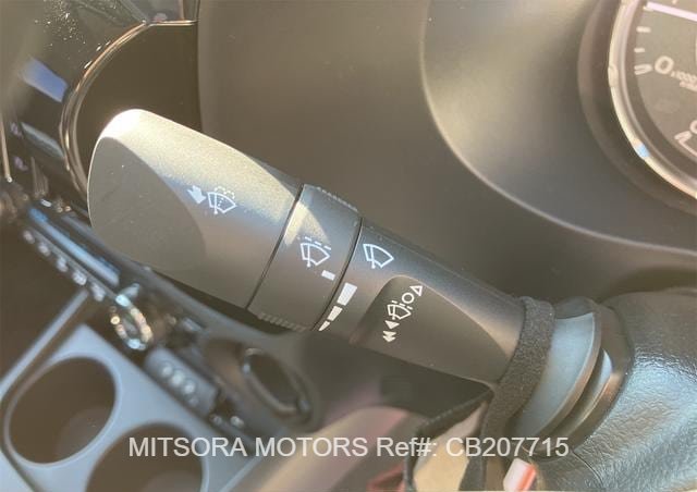 
								2020 TOYOTA HILUX full									