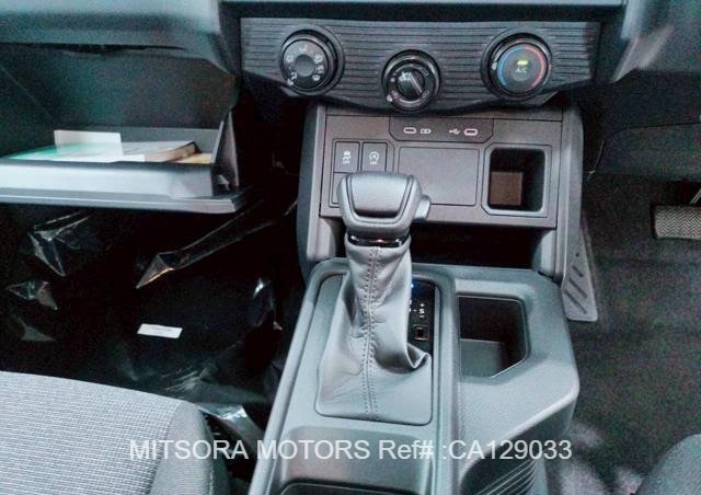 
								2026 TOYOTA HILUX 2.8 TRAVO SMART DOUBLE CAB full									