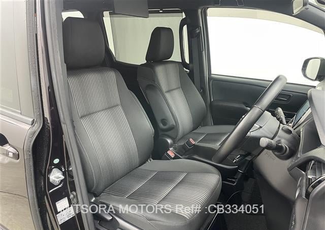 
								2017 TOYOTA NOAH full									