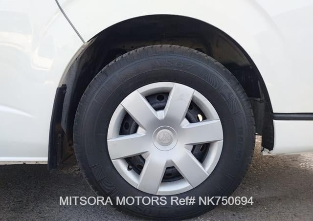 
								2015 TOYOTA HIACE COMMUTER full									