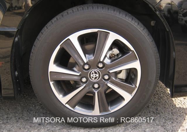 
								2021 TOYOTA VOXY 2.0ZSIII full									