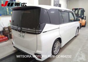2023 TOYOTA VOXY 4WDS-G