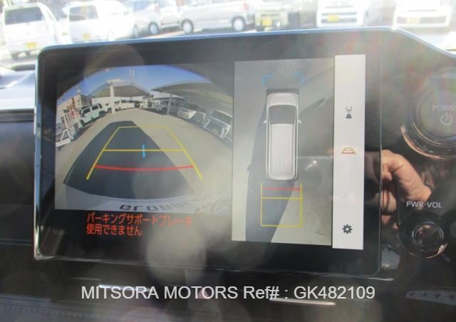 
								2025 TOYOTA VOXY full									