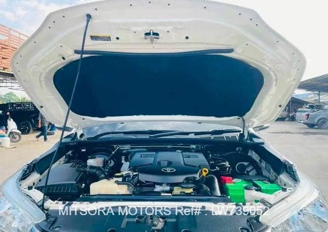 
								2016 TOYOTA HILUX 2.4 E REVO DOUBLE CAB full									