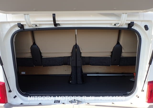 
								2018 TOYOTA COASTER full									