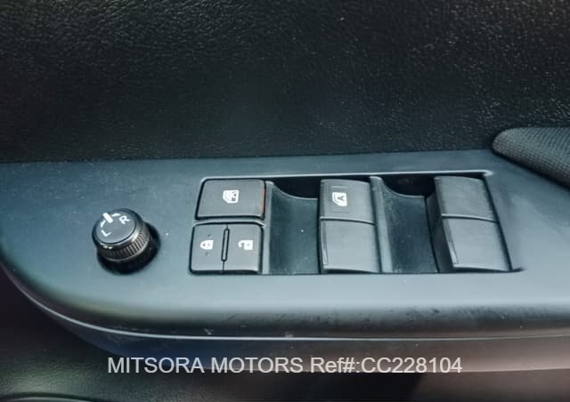 
								2017 TOYOTA HILUX full									