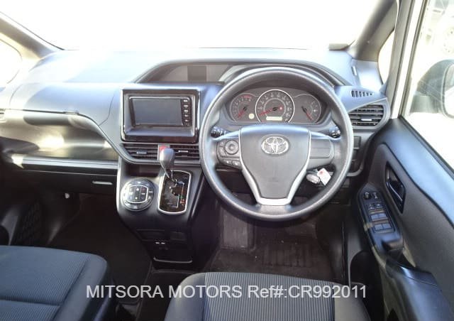 
								2021 TOYOTA NOAH X full									