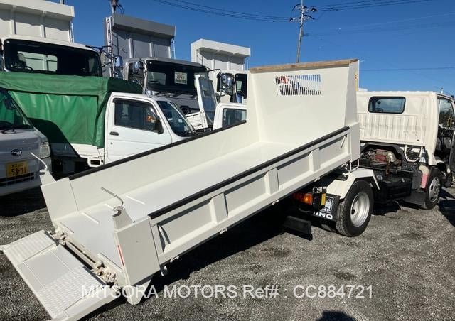 
								2017 HINO DUTRO full									