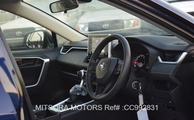 
								2020 TOYOTA RAV4 full									
