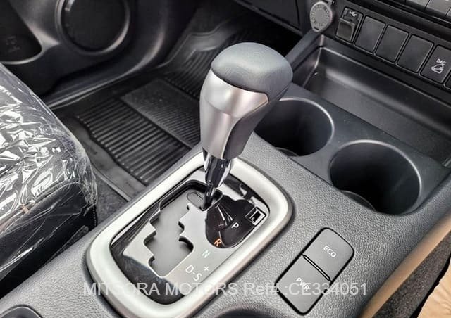 
								2023 TOYOTA HILUX full									