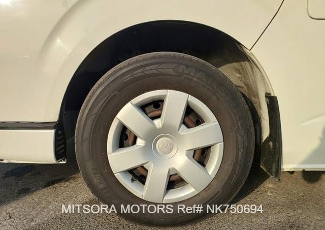 
								2015 TOYOTA HIACE COMMUTER full									