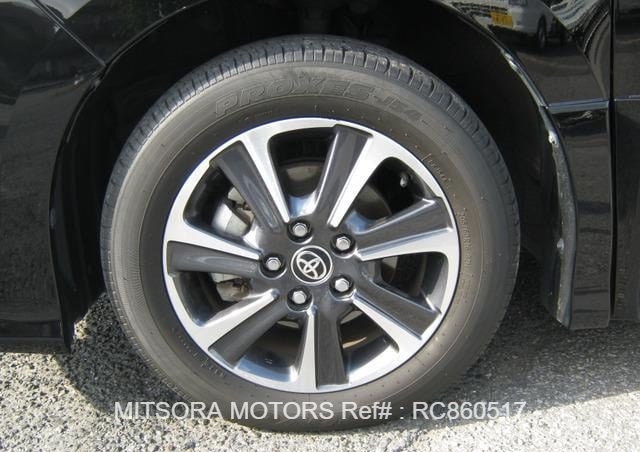 
								2021 TOYOTA VOXY 2.0ZSIII full									