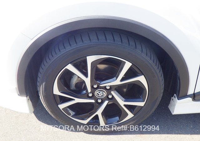 
								2018 TOYOTA C-HR HYBRID G LED EDITION full									