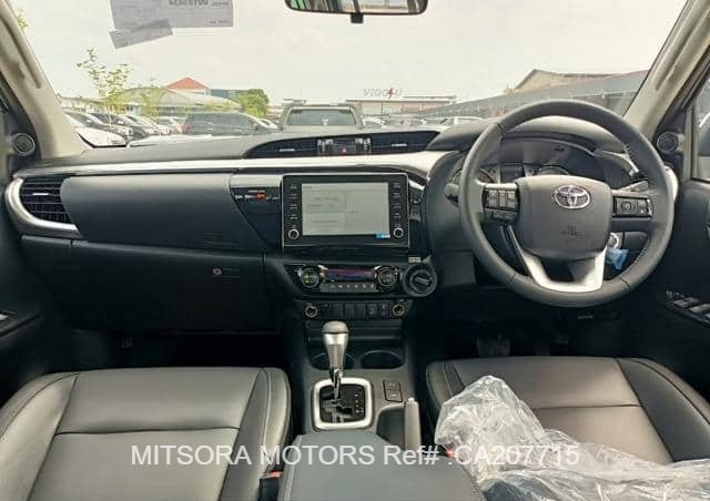 
								2024 TOYOTA HILUX 2.8 full									