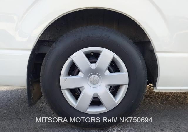 
								2015 TOYOTA HIACE COMMUTER full									