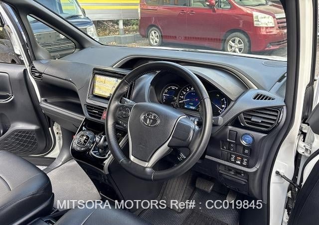 
								2021 TOYOTA VOXY ZS KIRAMEKI 3 full									