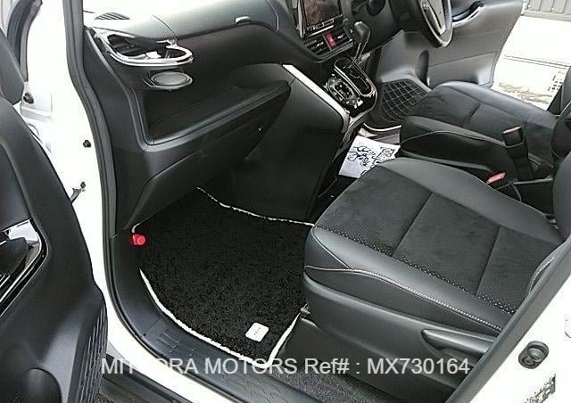 
								2021 TOYOTA VOXY ZSIII7 full									