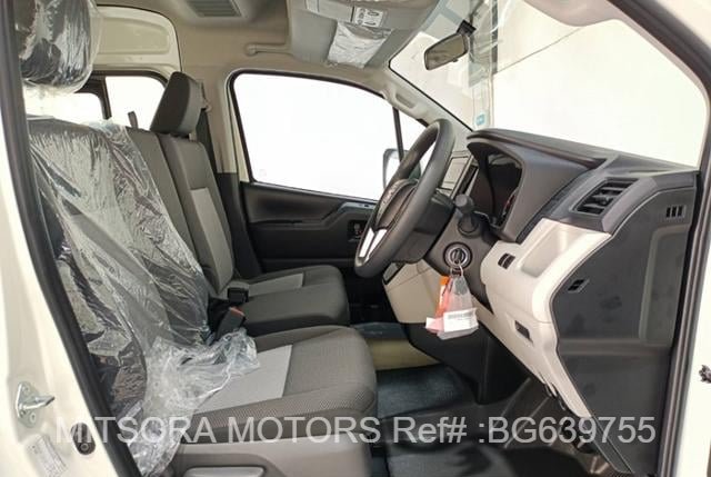 
								2026 Toyota Hiace Commuter full									