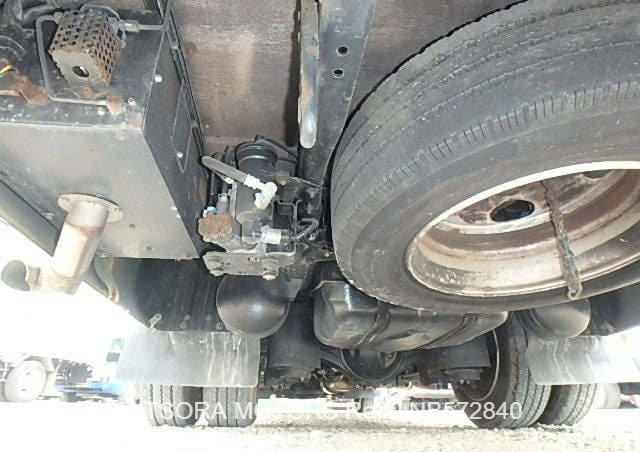 
								2005 HINO LIESSE II full									