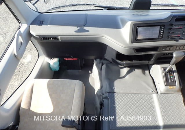 
								2018 TOYOTA COASTER full									