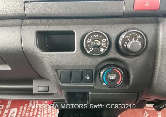 
								2021 TOYOTA HIACE VAN full									