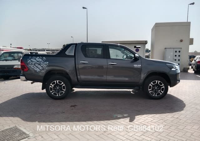 
								2022 TOYOTA HILUX full									