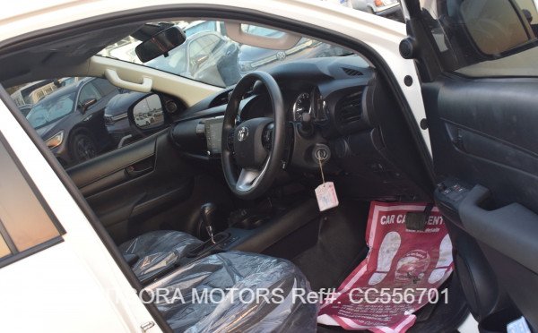 
								2022 TOYOTA HILUX full									