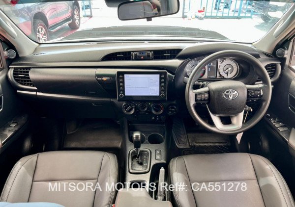 
								2021 TOYOTA HILUX full									