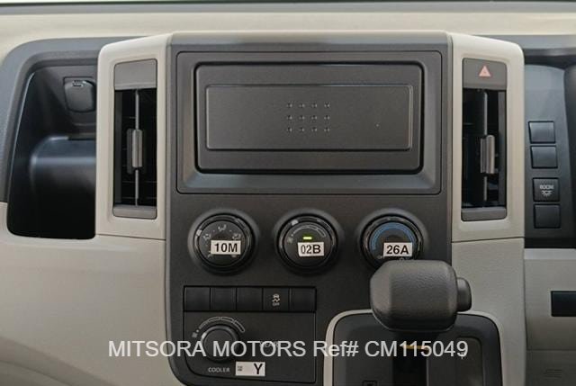 
								2026 TOYOTA HIACE COMMUTER 2.8 AT full									