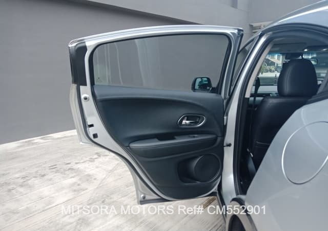 
								2015 HONDA VEZEL full									