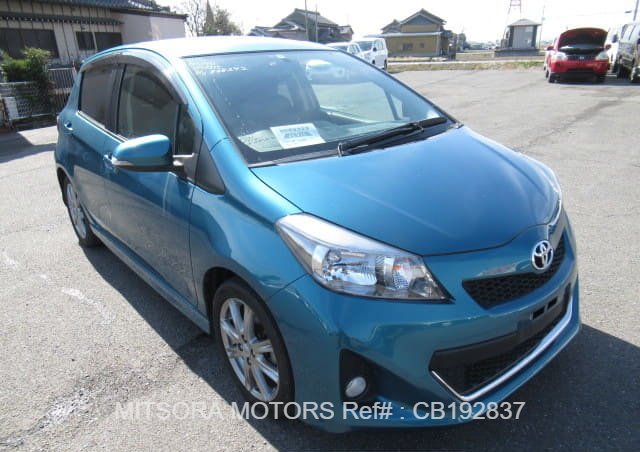 
								2011 TOYOTA VITZ RS full									