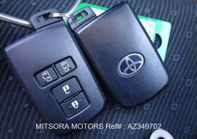 
								2015 TOYOTA VOXY full									