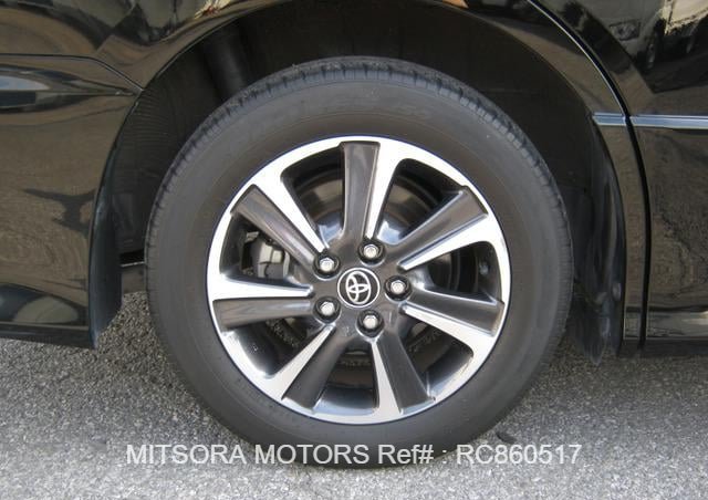 
								2021 TOYOTA VOXY 2.0ZSIII full									