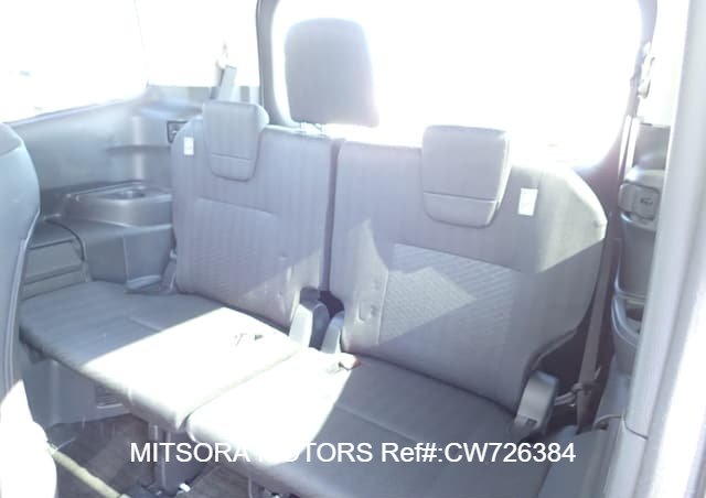 
								2022 TOYOTA NOAH HYBRID G full									