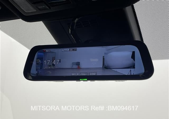 
								2024 TOYOTA VOXY PEARL full									