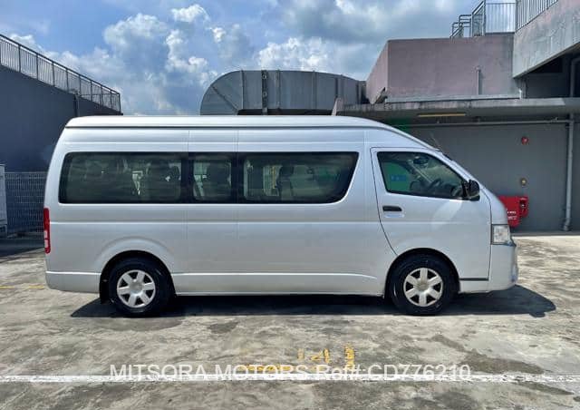 2016 TOYOTA HIACE COMMUTER