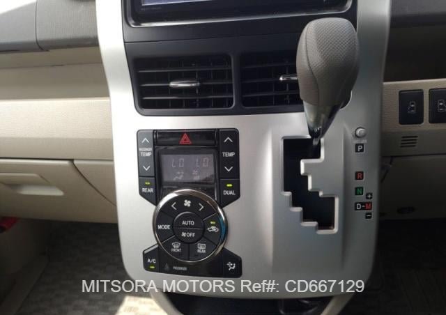 
								2012 TOYOTA NOAH full									