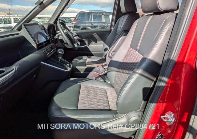 
								2022 TOYOTA NOAH S-Z full									