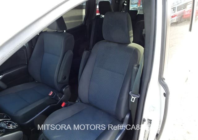 
								2017 TOYOTA VOXY ZS full									