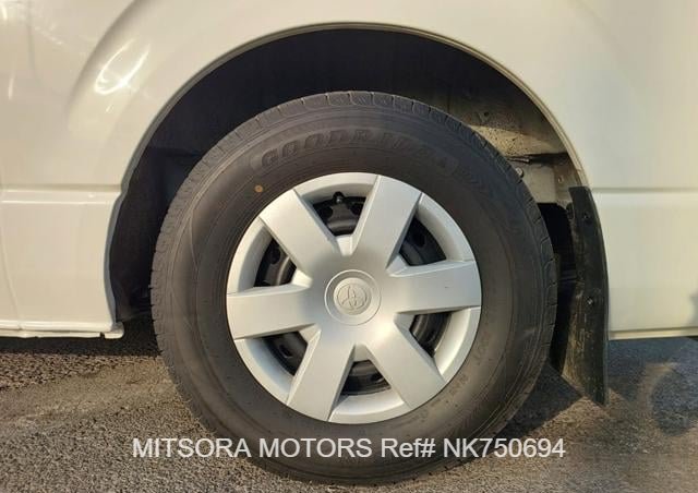 
								2015 TOYOTA HIACE COMMUTER full									